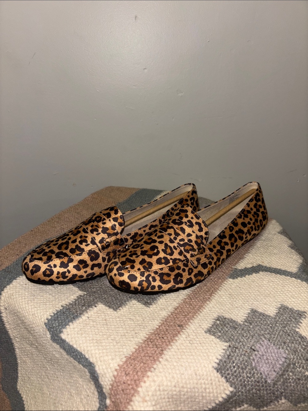 Cliffs by WHITE MOUNTAIN Leopard Print Loafers in Tan and Black